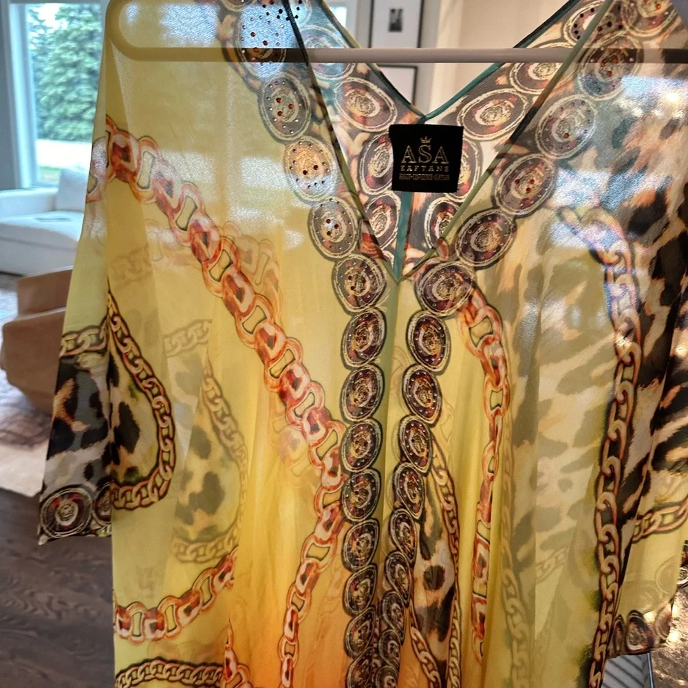 Beautiful Kaftan- one size - Picture 2 of 2